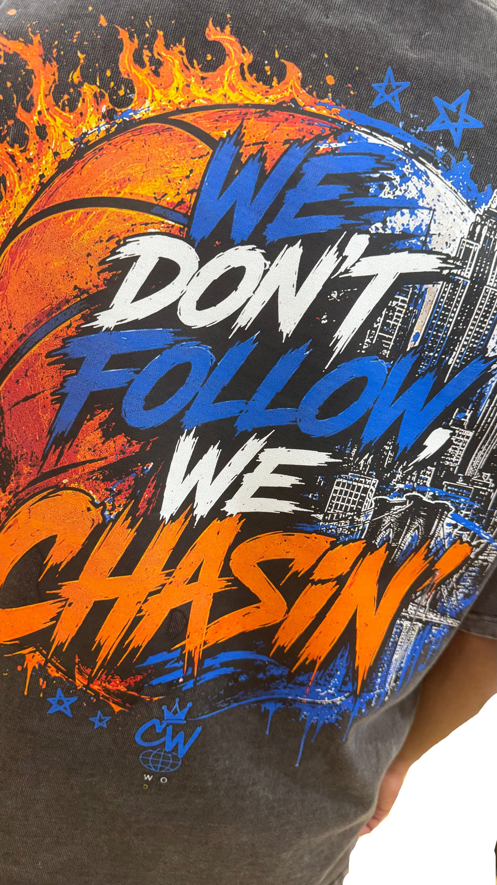 Chasin Worldwide get dat trophy t-shirt (RECOMMENDED TO BUY SIZE UP)